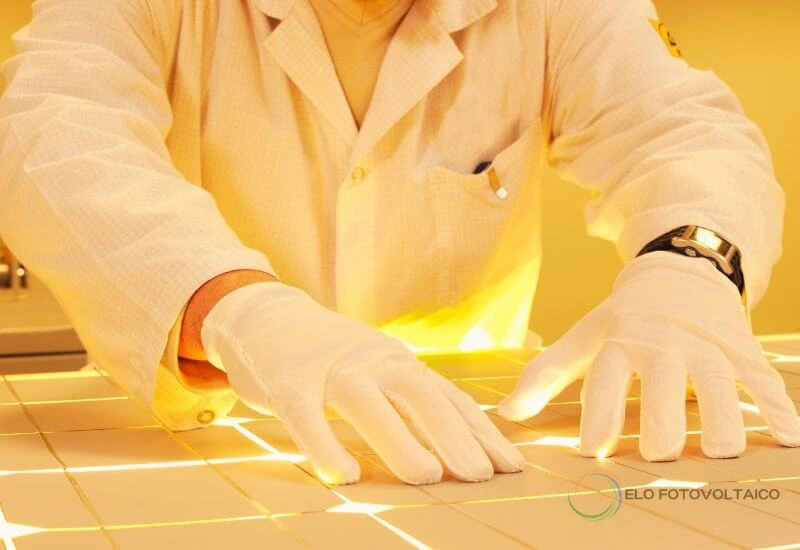 Processo de Fabricação de Painéis Solares