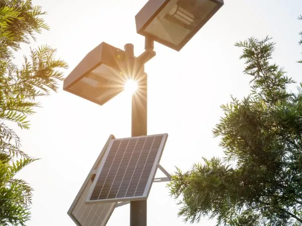 energia solar na iluminação pública